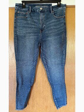 NWT!  AE High Rise Jeggings